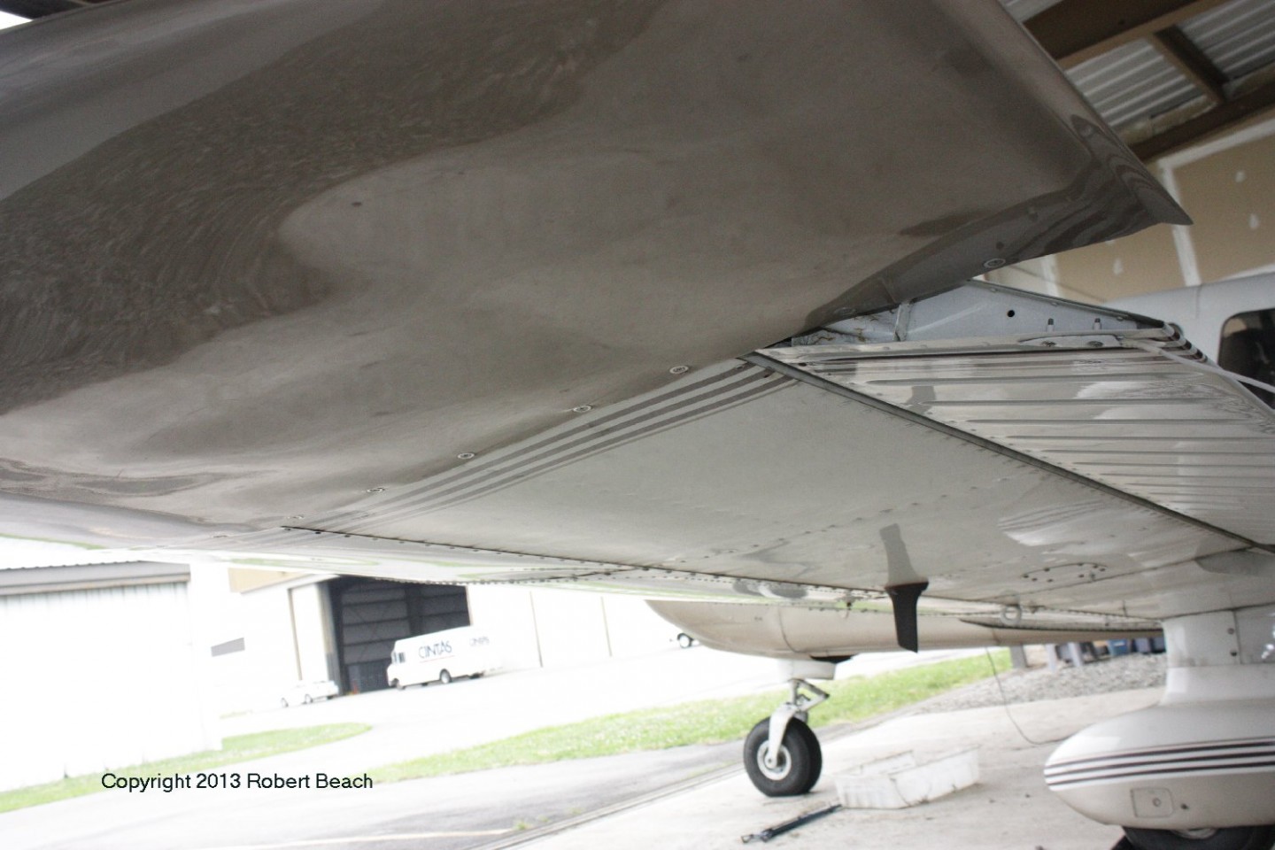 exterior_port wing tip underside